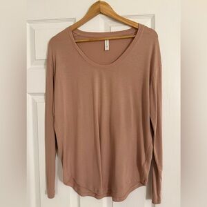 Athleta Cloudlight Stratus Long Sleeve Top